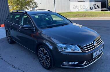 Універсал Volkswagen Passat 2014 в Києві