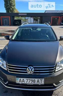 Універсал Volkswagen Passat 2014 в Києві