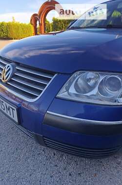 Седан Volkswagen Passat 2001 в Змиеве