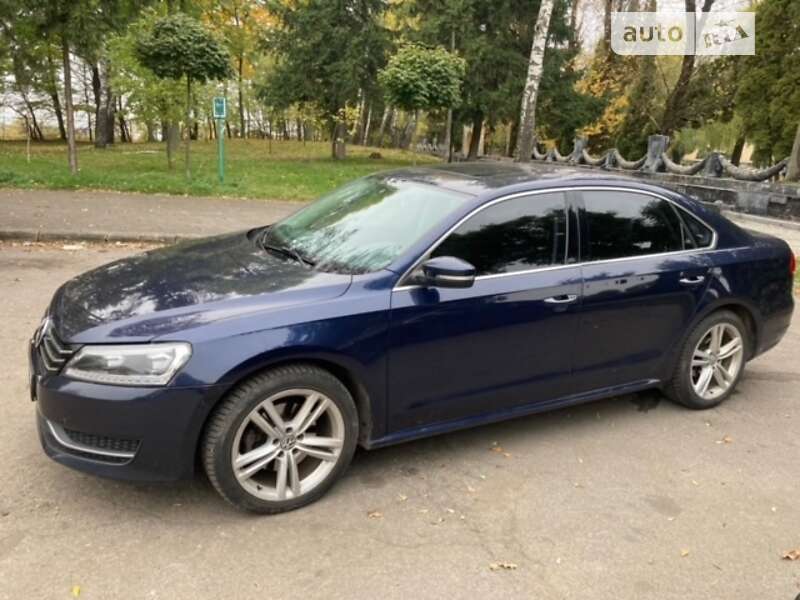 Седан Volkswagen Passat 2015 в Львові