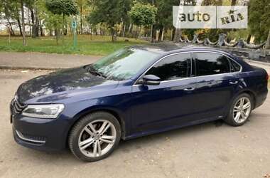 Седан Volkswagen Passat 2015 в Львові