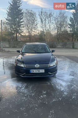 Седан Volkswagen Passat 2014 в Костопілі