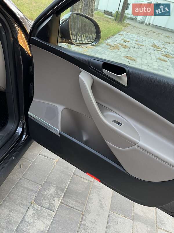 Универсал Volkswagen Passat 2009 в Ахтырке