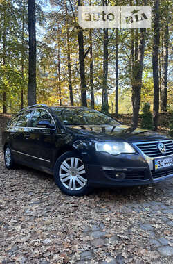 Універсал Volkswagen Passat 2007 в Дрогобичі