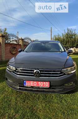 Универсал Volkswagen Passat 2021 в Луцке