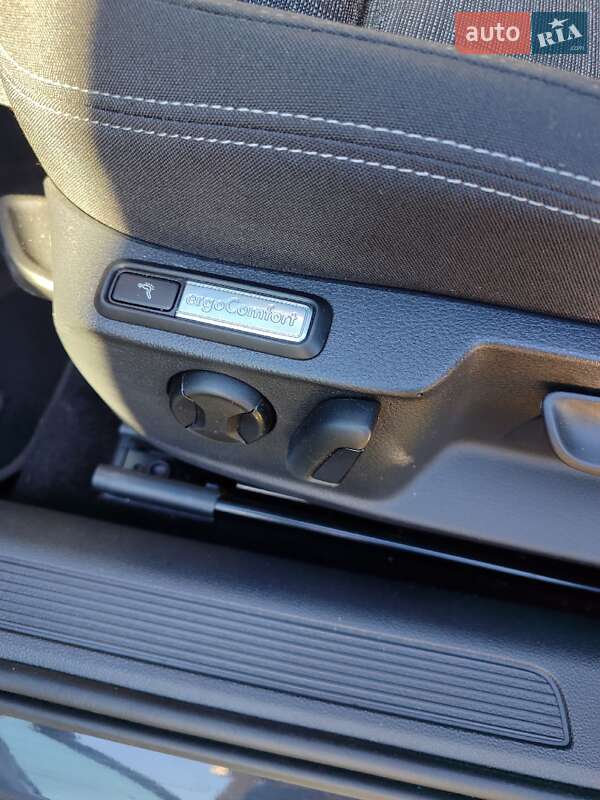 Универсал Volkswagen Passat 2021 в Луцке фото 20 Универсал Volkswagen Passat 2021 в Луцке