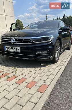 Универсал Volkswagen Passat 2018 в Запорожье