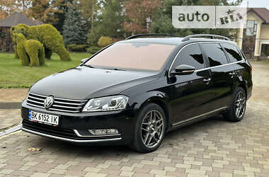 Универсал Volkswagen Passat 2012 в Сарнах