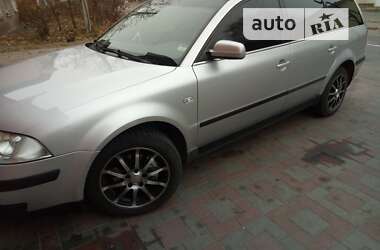 Універсал Volkswagen Passat 2003 в Козятині