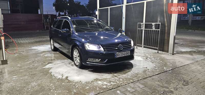 Універсал Volkswagen Passat 2013 в Тернополі