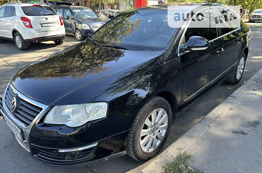 Седан Volkswagen Passat 2008 в Києві