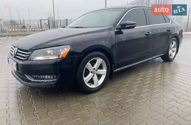 Седан Volkswagen Passat 2011 в Киеве