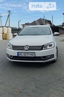 Універсал Volkswagen Passat 2012 в Луцьку