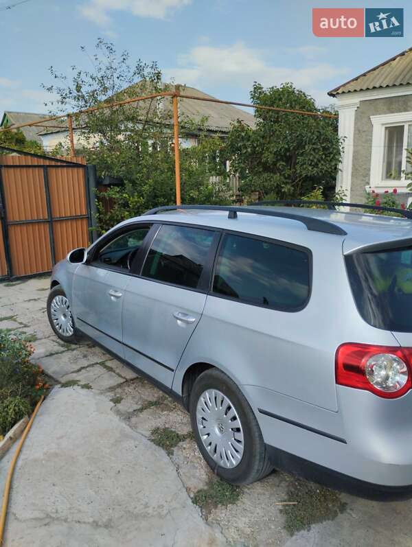Універсал Volkswagen Passat 2008 в Вознесенську