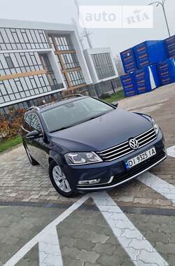 Універсал Volkswagen Passat 2014 в Івано-Франківську