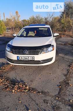 Седан Volkswagen Passat 2012 в Доброполье