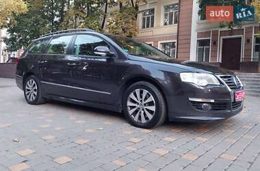 Универсал Volkswagen Passat 2010 в Одессе