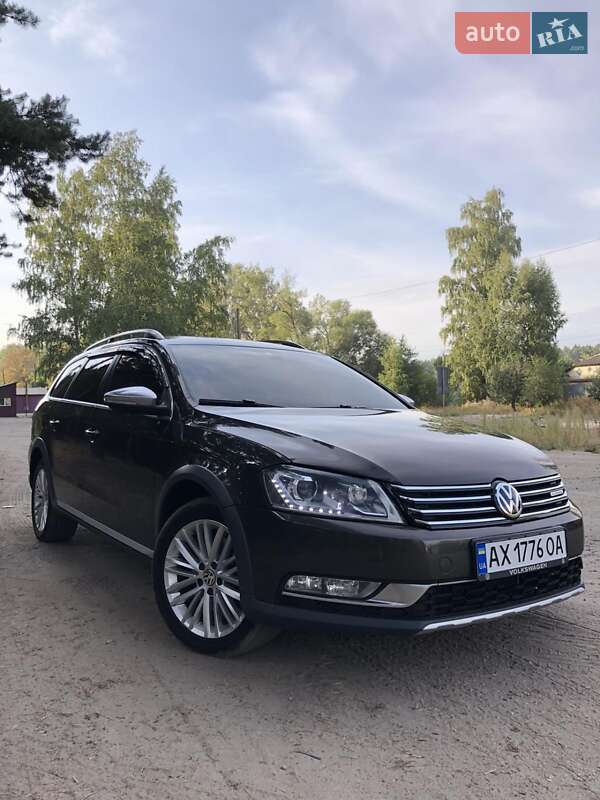 Універсал Volkswagen Passat 2014 в Харкові