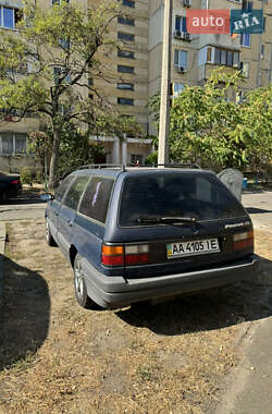 Универсал Volkswagen Passat 1992 в Киеве