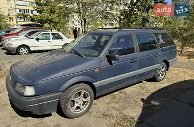 Универсал Volkswagen Passat 1992 в Киеве