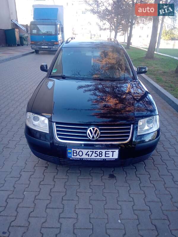 Універсал Volkswagen Passat 2003 в Звягелі