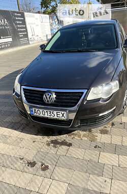 Седан Volkswagen Passat 2005 в Сваляві