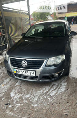 Седан Volkswagen Passat 2008 в Києві