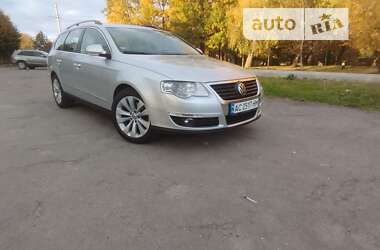 Універсал Volkswagen Passat 2010 в Нововолинську