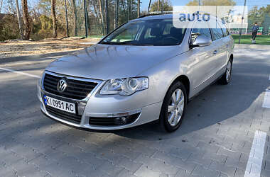 Універсал Volkswagen Passat 2006 в Ірпені