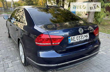 Седан Volkswagen Passat 2013 в Днепре