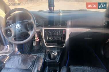 Седан Volkswagen Passat 1998 в Виньковцах