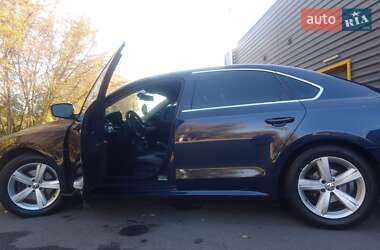 Седан Volkswagen Passat 2012 в Киеве