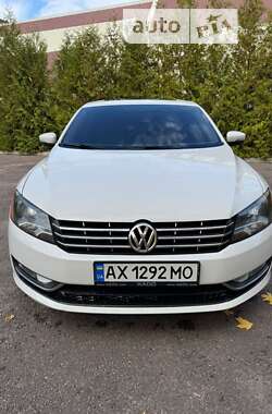 Седан Volkswagen Passat 2012 в Харкові