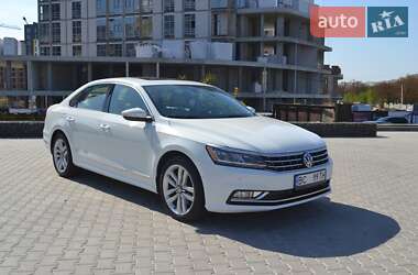 Седан Volkswagen Passat 2017 в Львові