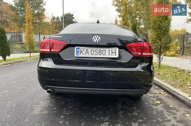 Седан Volkswagen Passat 2011 в Киеве