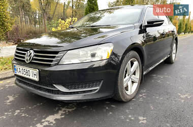 Седан Volkswagen Passat 2011 в Киеве