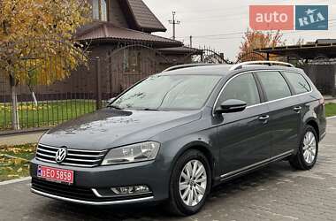 Універсал Volkswagen Passat 2011 в Луцьку