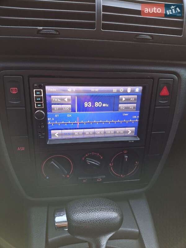 Універсал Volkswagen Passat 2004 в Львові