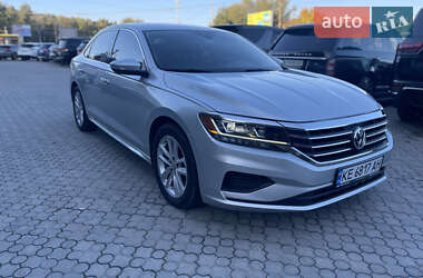 Седан Volkswagen Passat 2019 в Києві