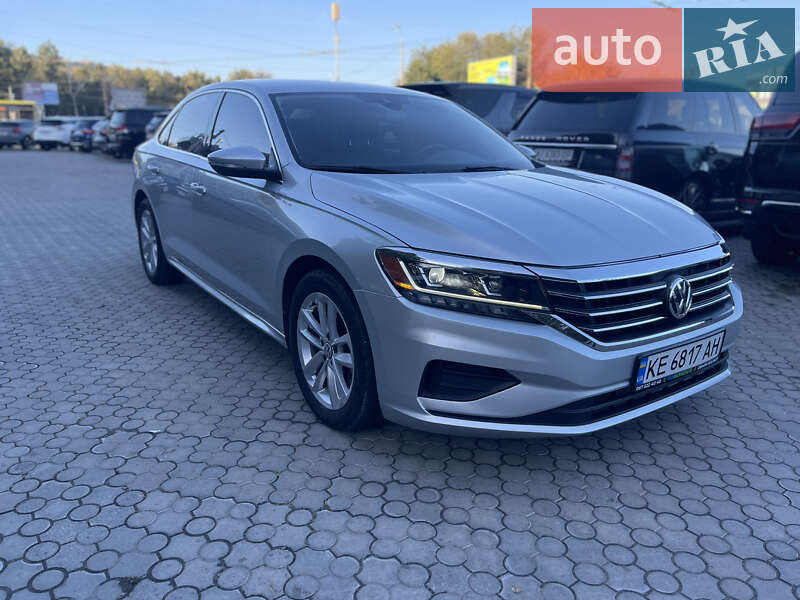 Седан Volkswagen Passat 2019 в Киеве