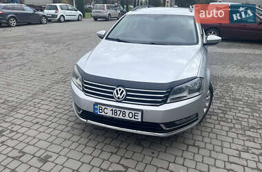 Универсал Volkswagen Passat 2012 в Самборе