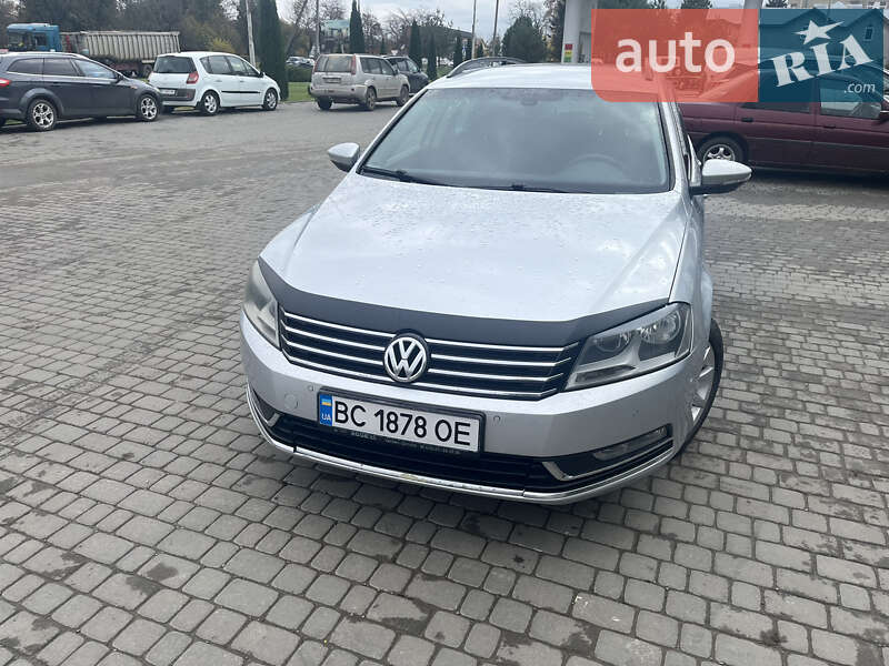 Универсал Volkswagen Passat 2012 в Самборе