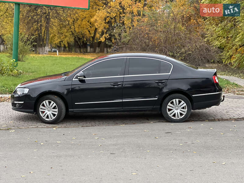 Седан Volkswagen Passat 2006 в Кам'янець-Подільському
