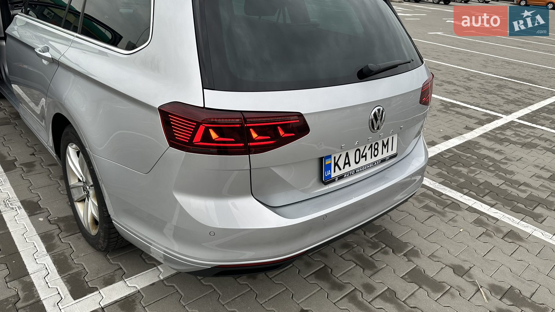 2019 Volkswagen Passat - мініатюра 3