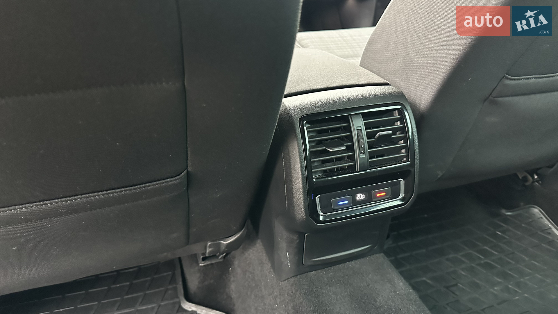 2019 Volkswagen Passat - мініатюра 5