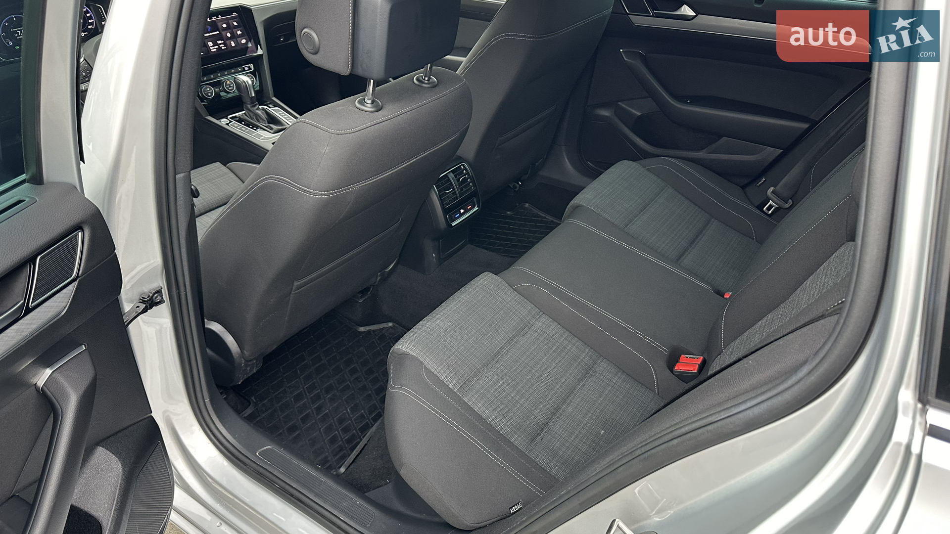 2019 Volkswagen Passat - мініатюра 8