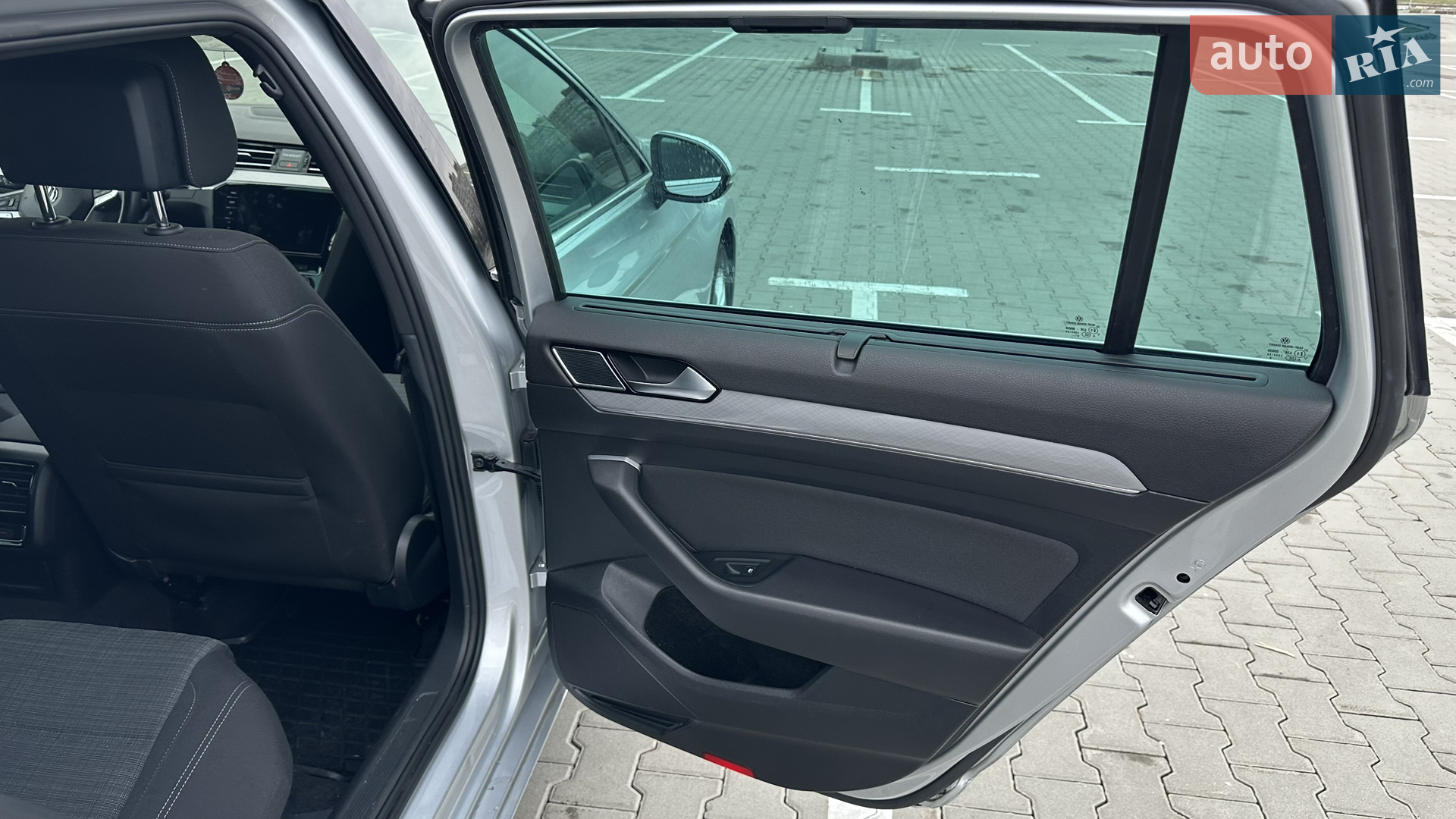 2019 Volkswagen Passat - мініатюра 11