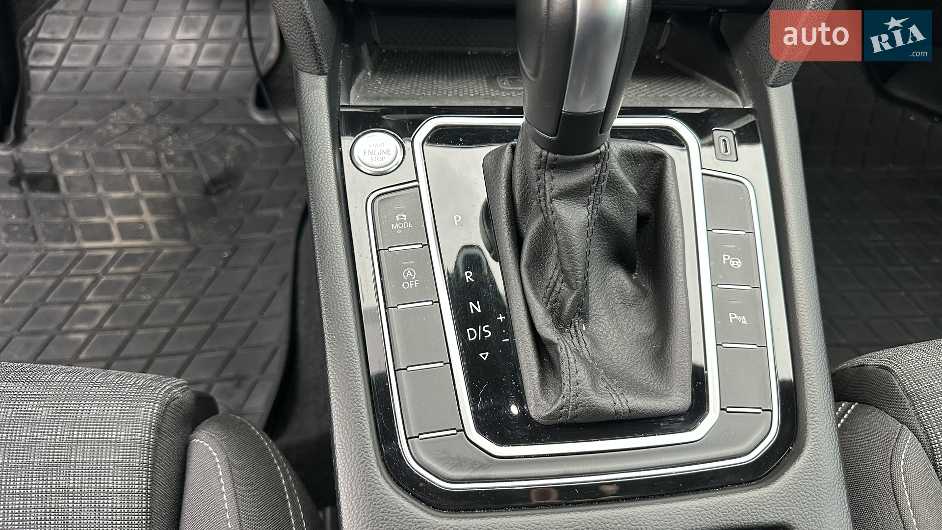 2019 Volkswagen Passat - мініатюра 24