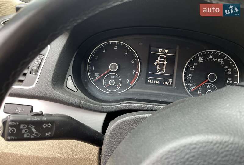 Седан Volkswagen Passat 2013 в Кривому Озері