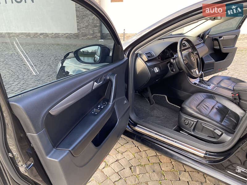Седан Volkswagen Passat 2014 в Мукачево